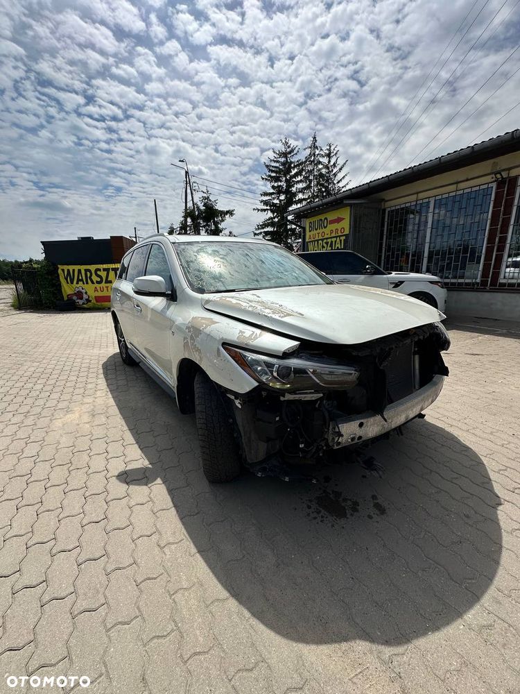 Infiniti QX60 - 24