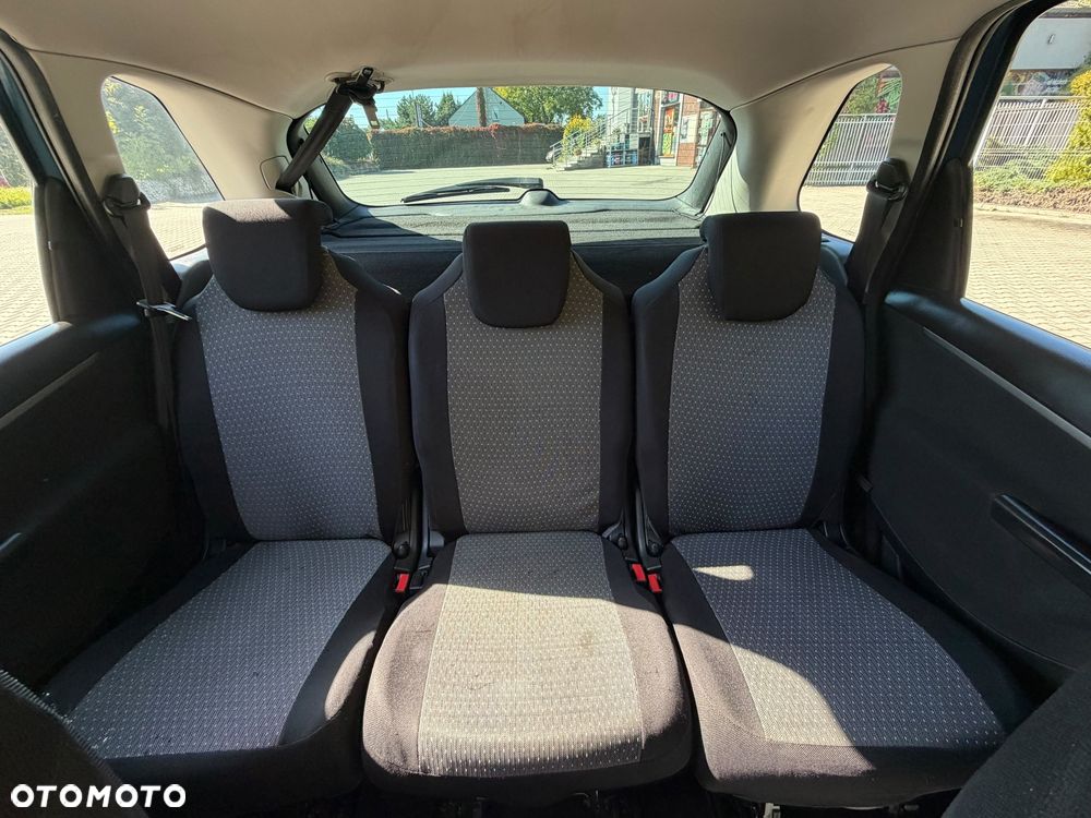 Citroën C4 Picasso - 12