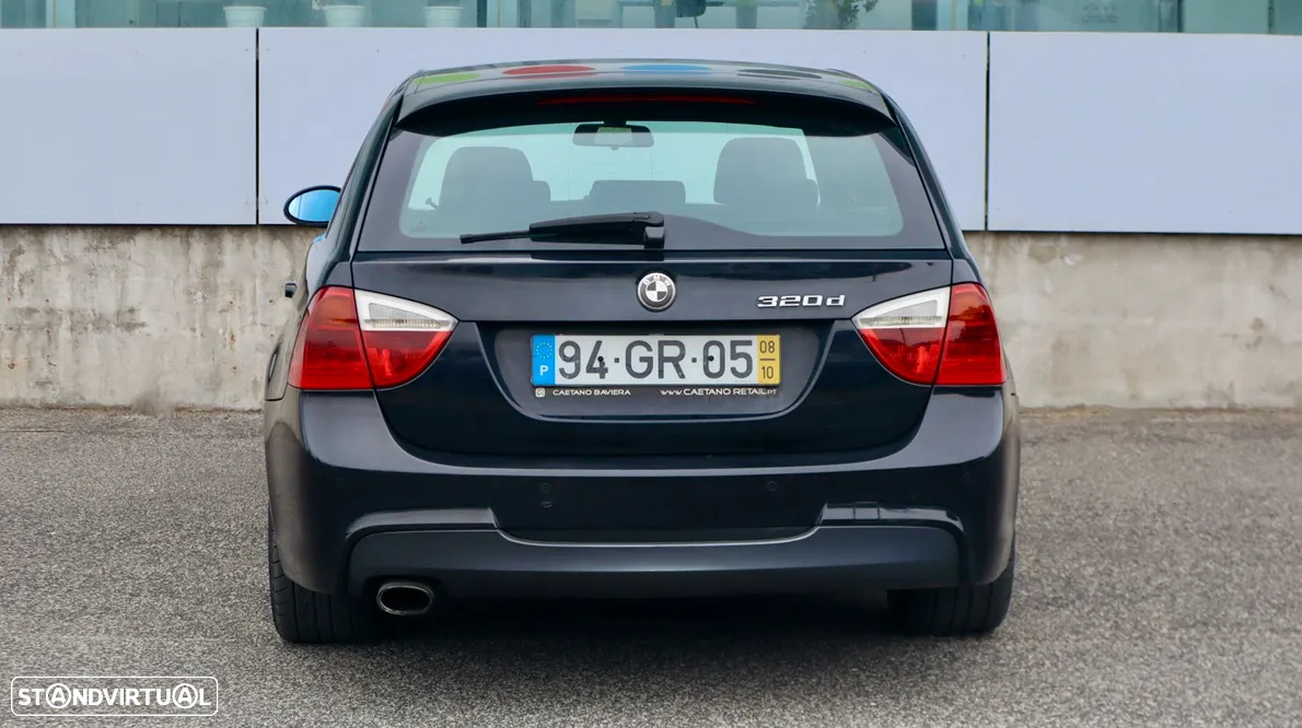 BMW 320 d Touring - 8