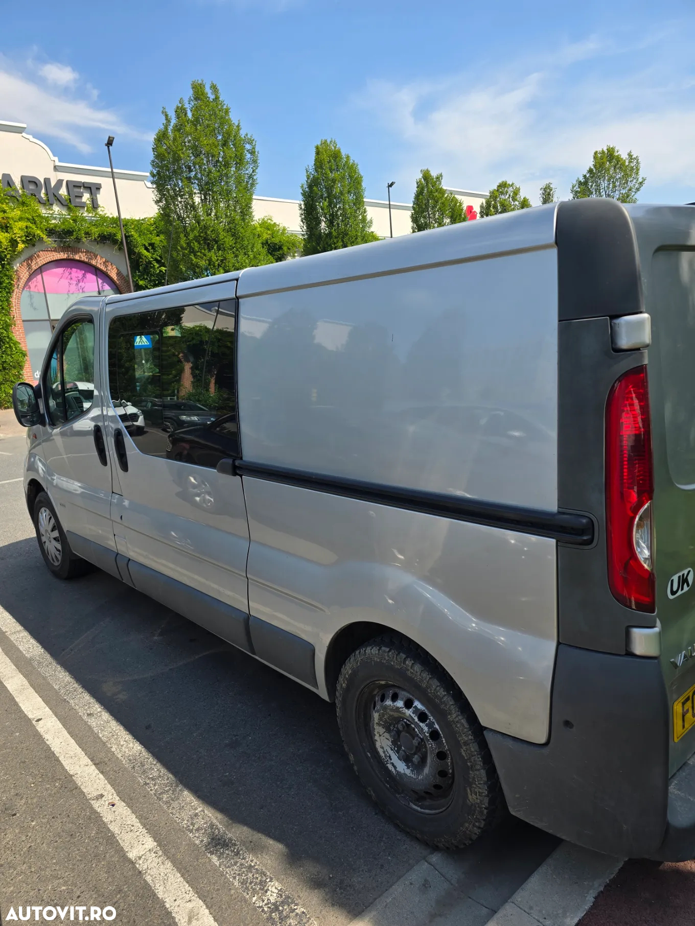 Opel Vivaro - 10
