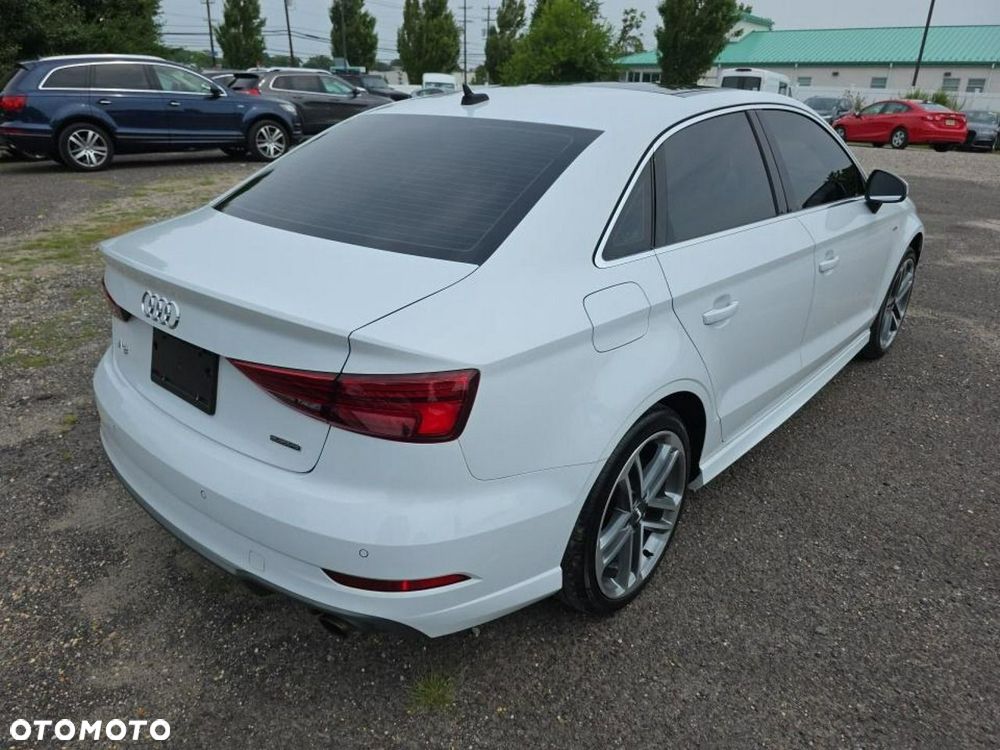 Audi A3 Limousine 40 TFSI quattro S tronic S line - 4