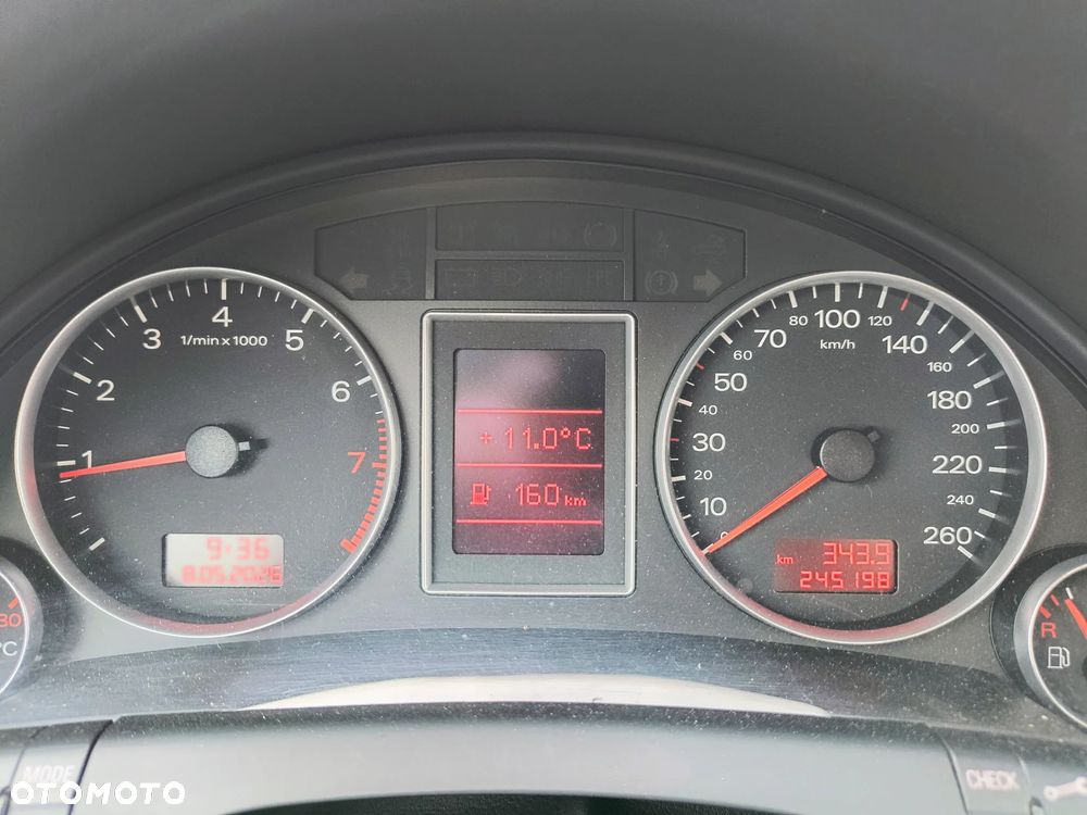 Audi A4 Limousine - 13