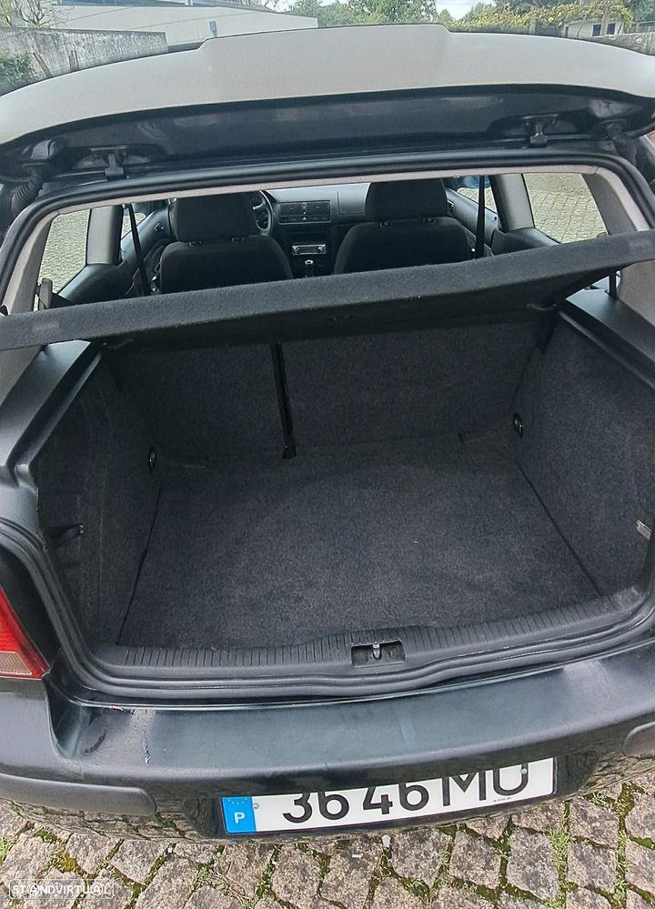 VW Golf 1.4i 25 Anos - 15