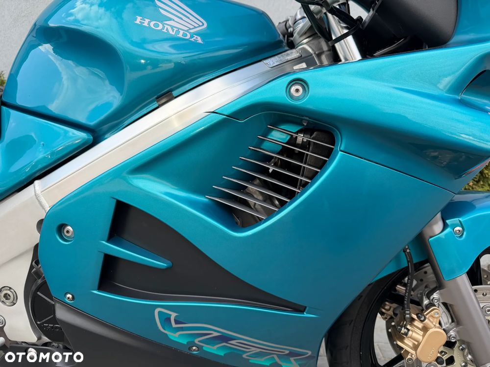 Honda VFR - 20