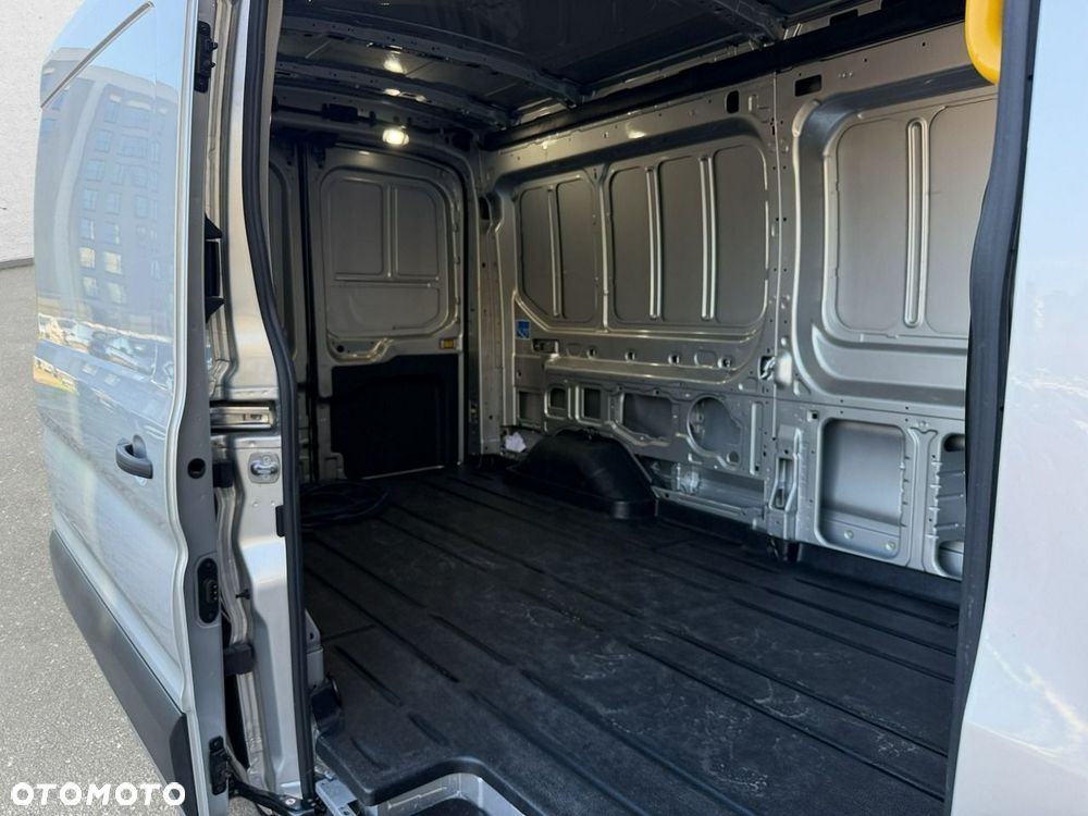 Ford Transit - 21