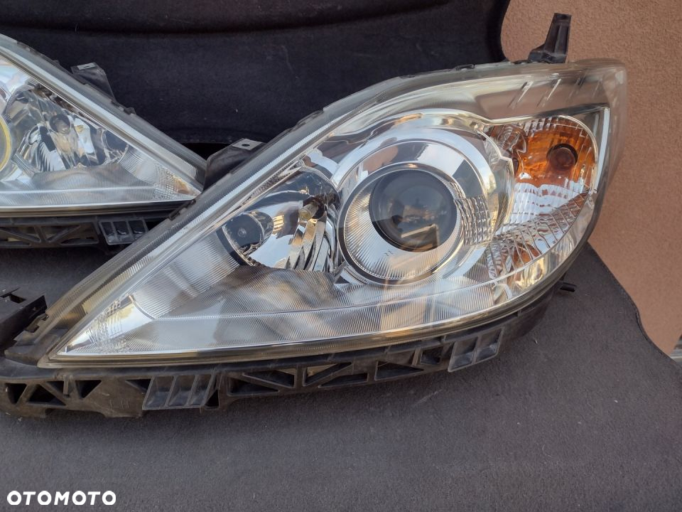 lampy mazda 5 lift 08-10 komplet eu całe - 2