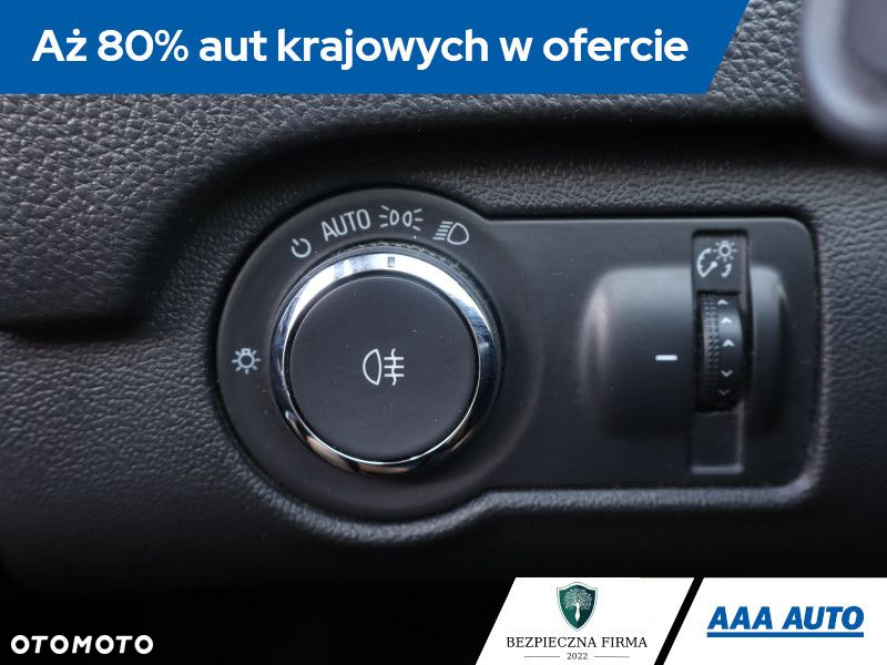 Opel Insignia - 21