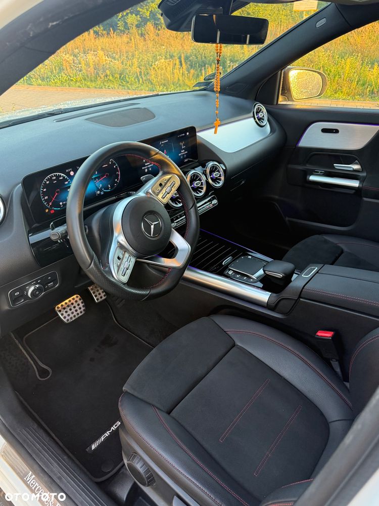 Mercedes-Benz GLA 200 AMG Line - 9