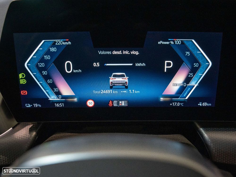 BMW iX1 eDrive20 Pack Desportivo M - 12