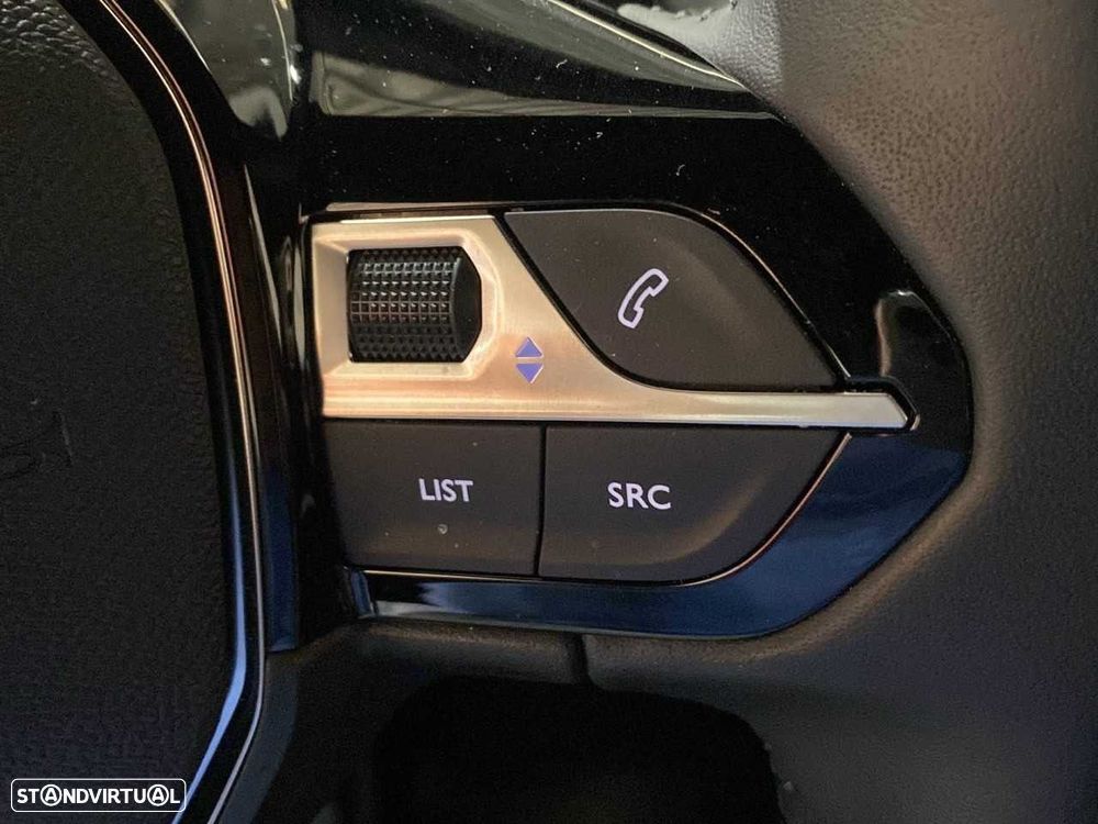 Peugeot e-2008 54 kWh Allure - 17