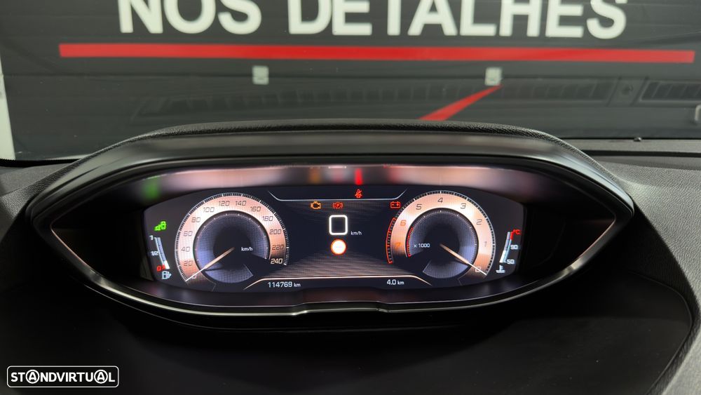 Peugeot 3008 1.2 PureTech GT Line - 26