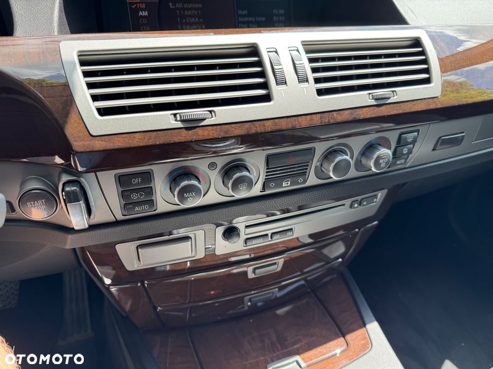 BMW Seria 7 730d - 24