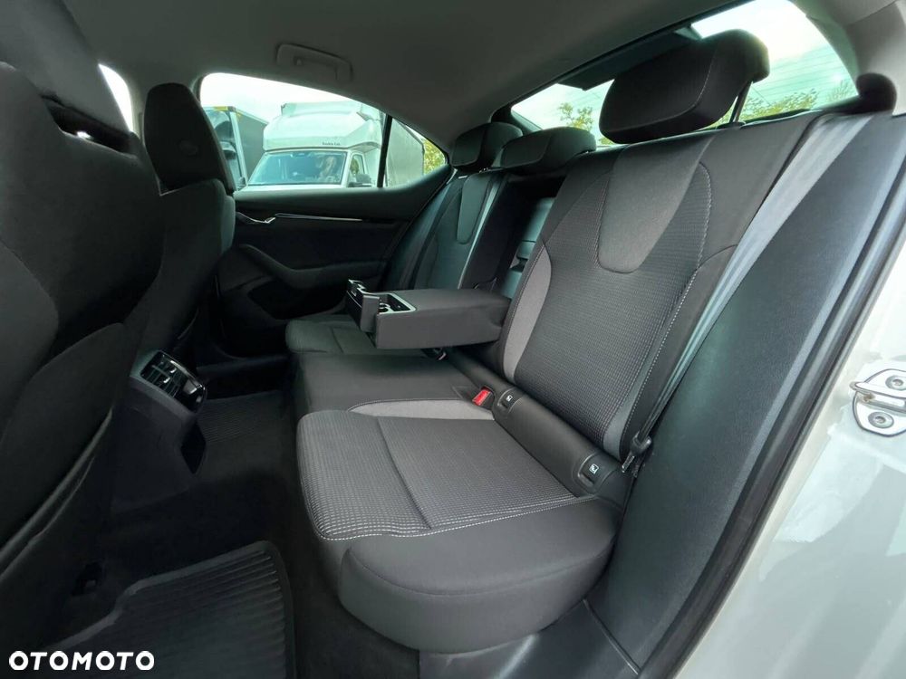 Skoda Octavia 1.5 TSI e-Tec Ambition DSG - 19