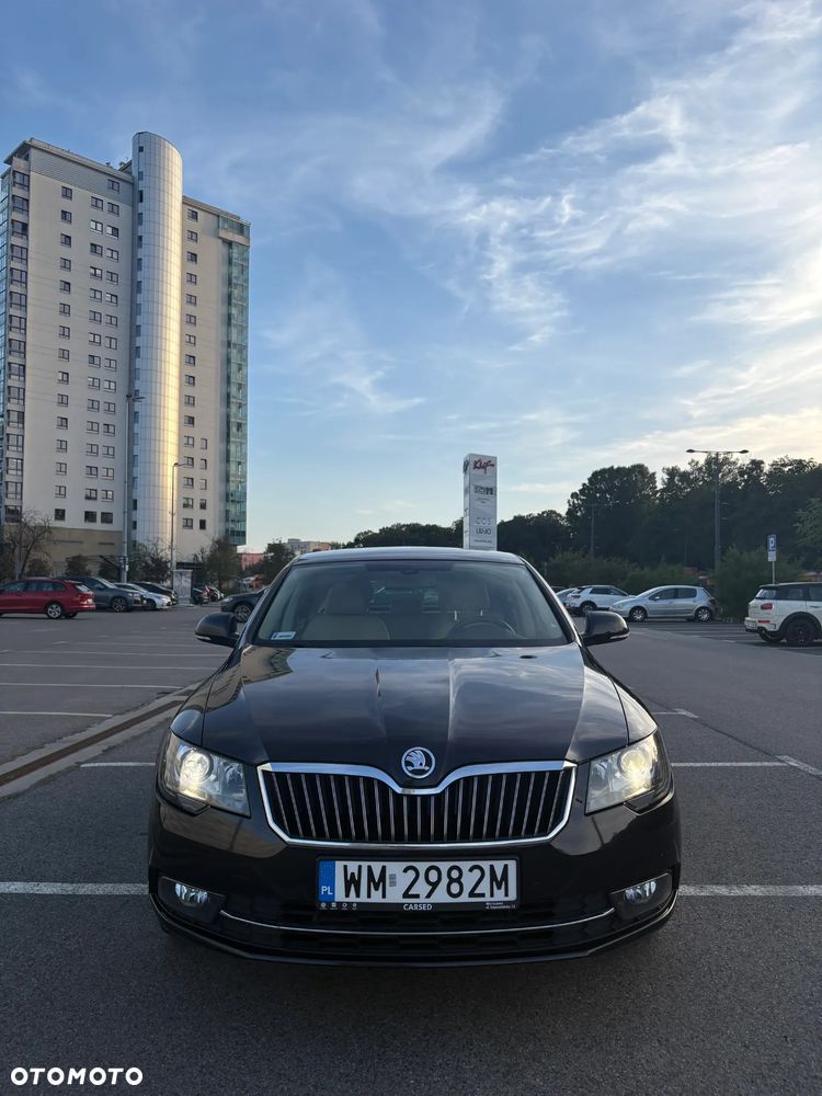 Skoda Superb 2.0 TSI Elegance DSG - 23