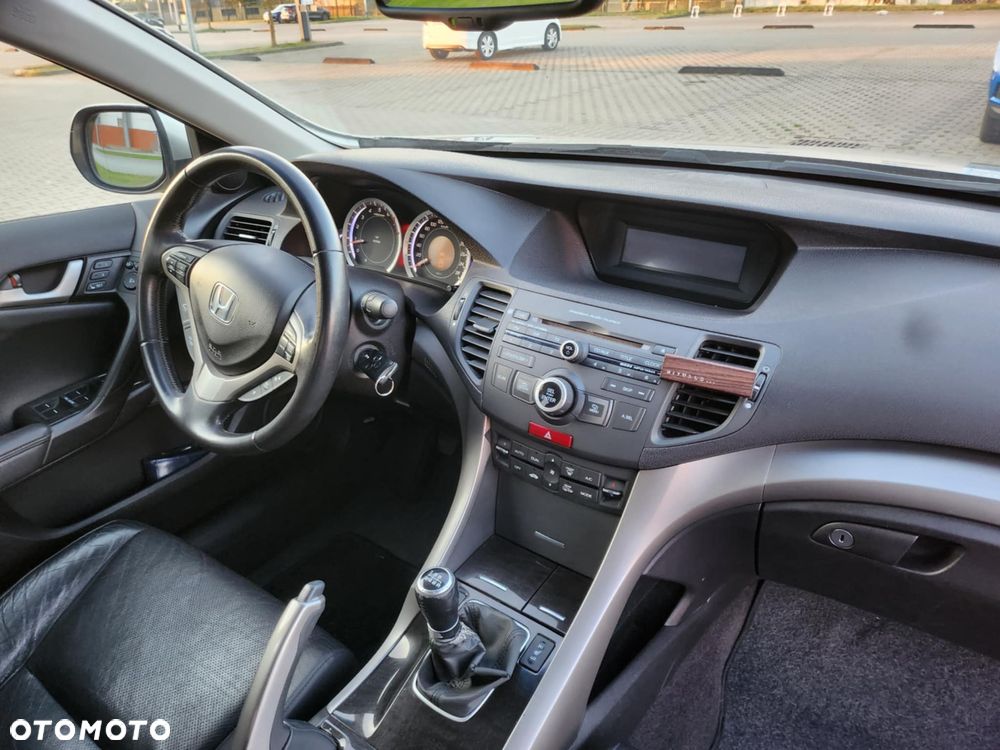 Honda Accord 2.0 Elegance Advantage - 11