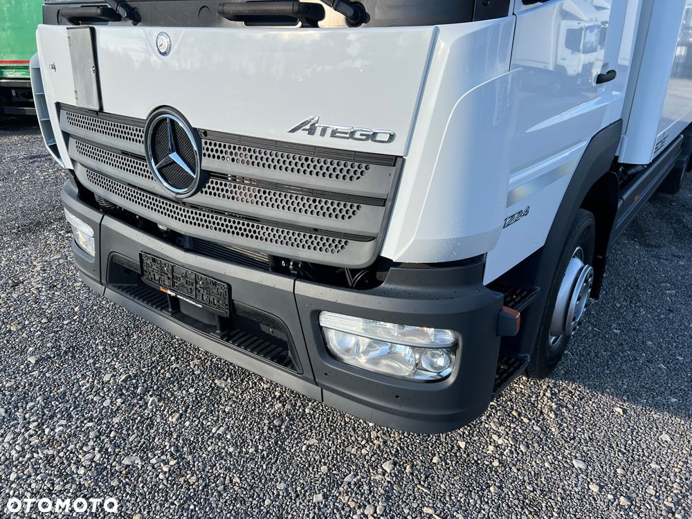 Mercedes-Benz ATEGO - 15