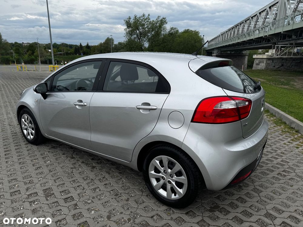 Kia Rio 1.2 Edition 7 - 5