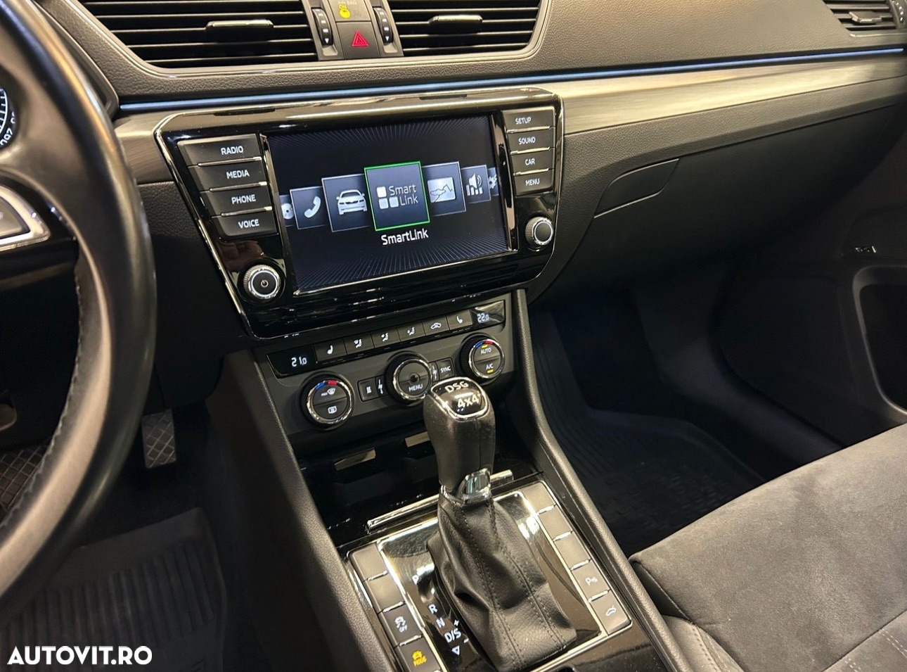 Skoda Superb 2.0 TDI 4x4 DSG Premium Edition - 11