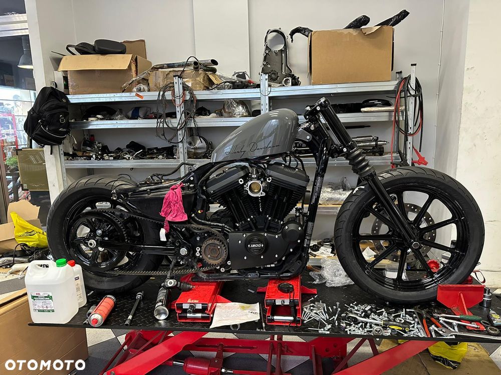 Harley-Davidson Sportster Iron 1200 - 7
