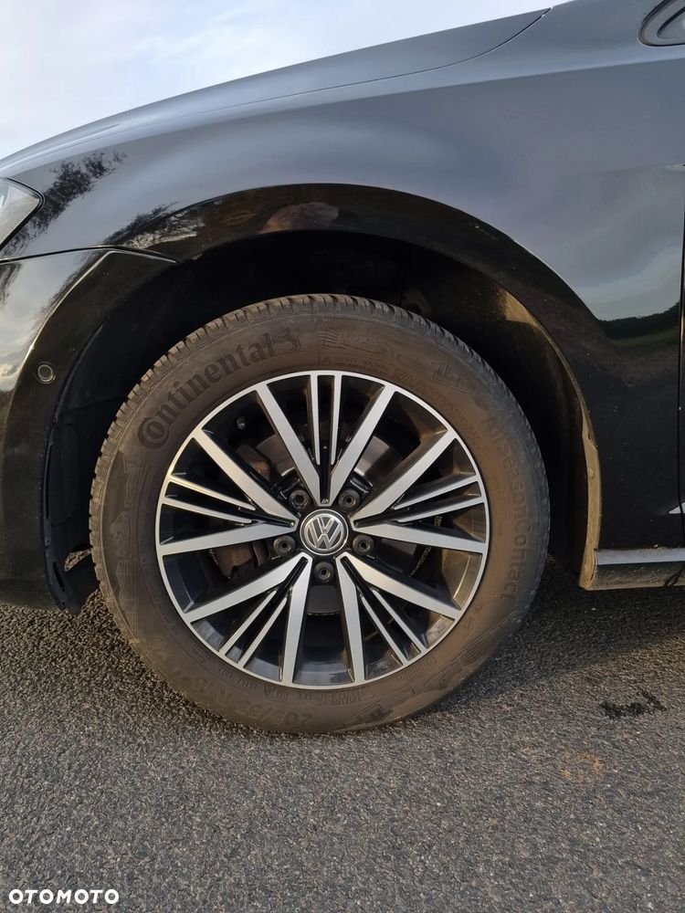 Volkswagen Golf 1.6 TDI BlueMotion Technology Allstar - 24