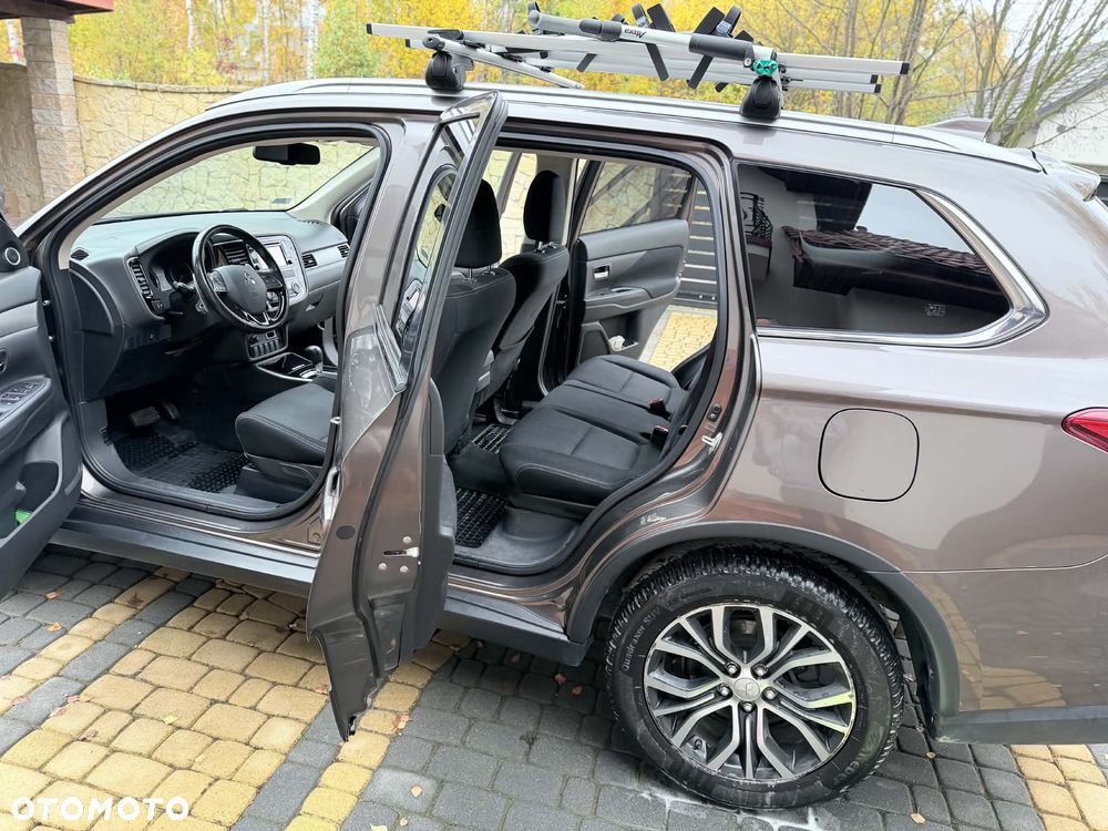Mitsubishi Outlander - 13