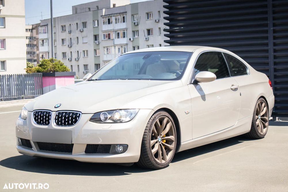 BMW Seria 3 330d Coupe - 1