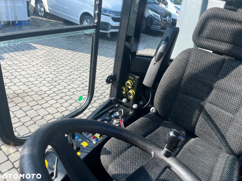 KARCHER PROFESSIONAL MIC 34C zamiatarka spalinowa DIESEL 24KW Stan idealny - 15