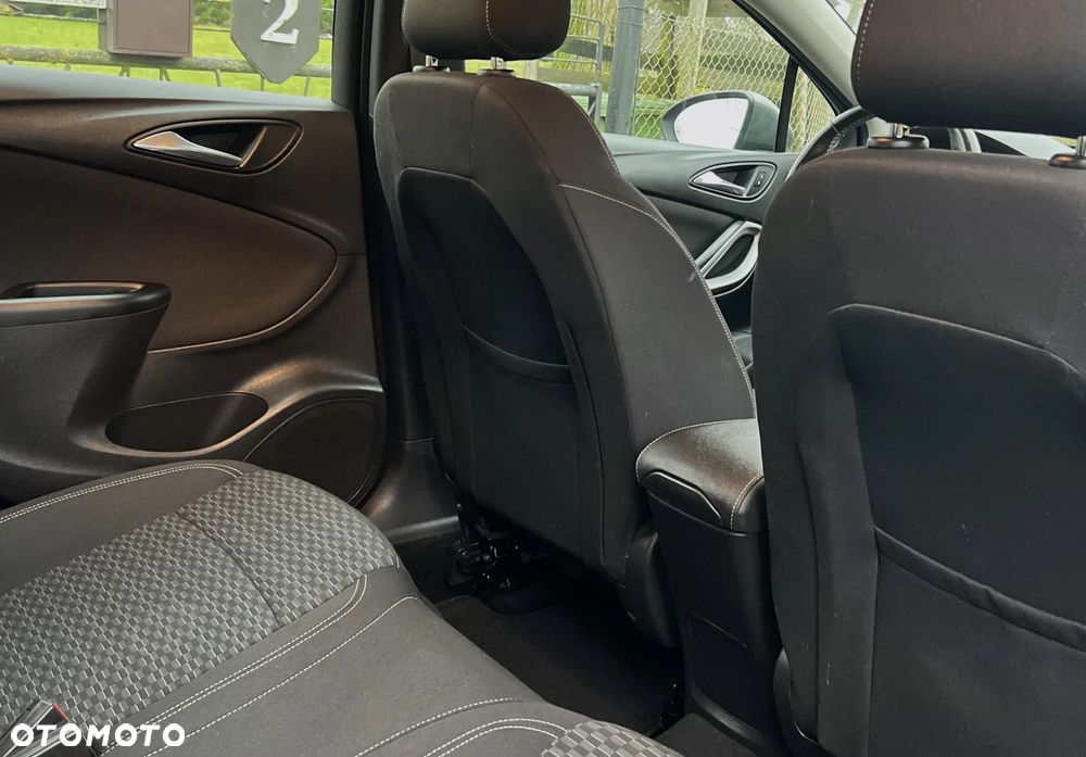 Opel Astra 1.6 CDTI Dynamic S&S - 13