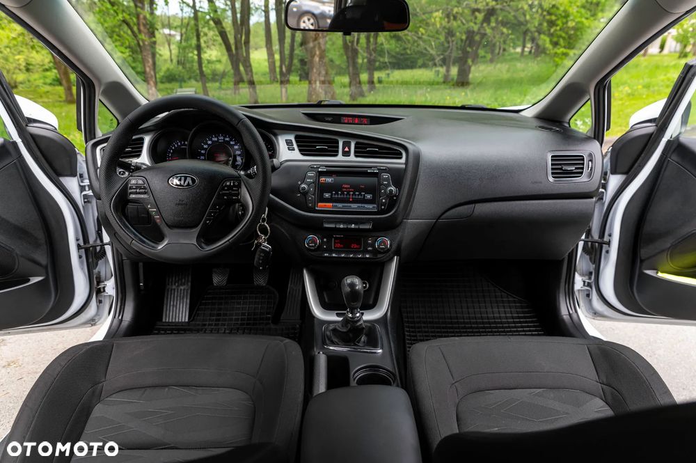 Kia Ceed 1.4 CVVT Vision - 20