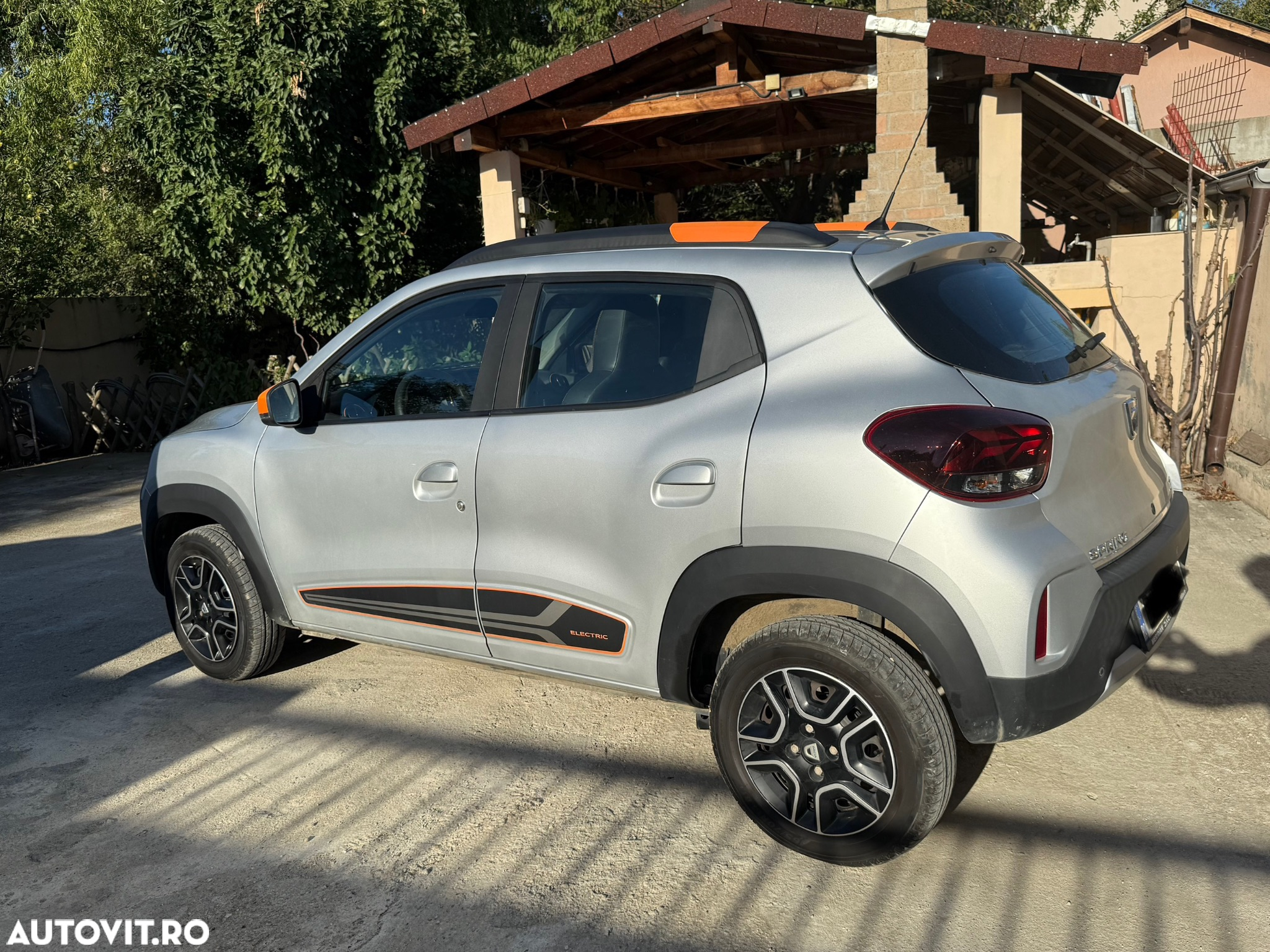 Dacia Spring - 5
