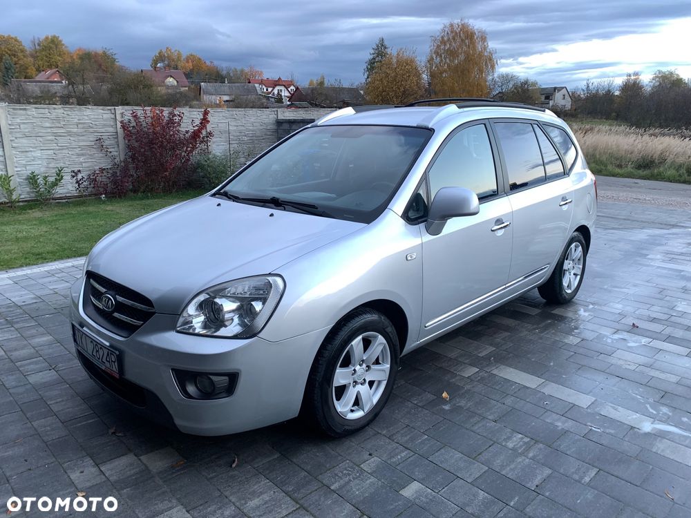 Kia Carens 2.0 CVVT Automatik EX - 1