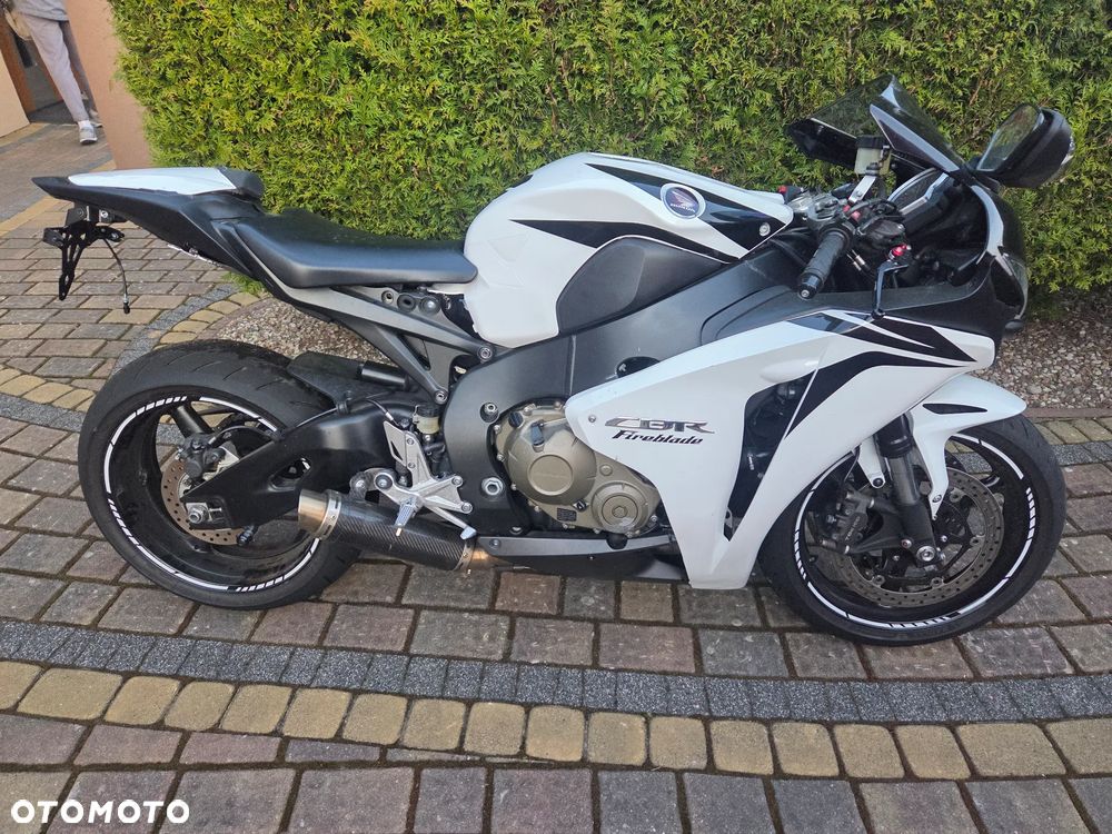 Honda CBR - 12
