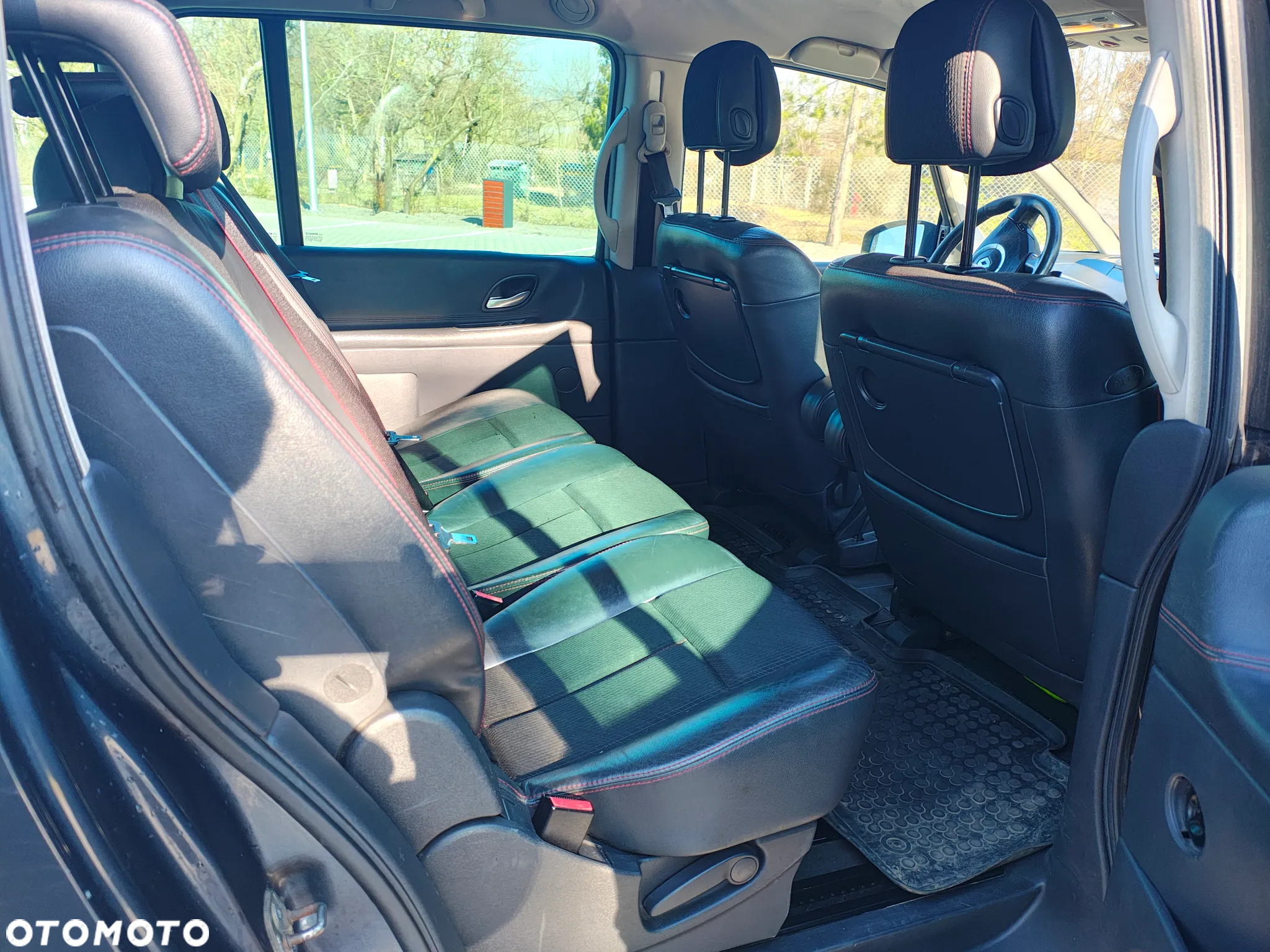 Renault Espace 2.0T Dynamique - 15