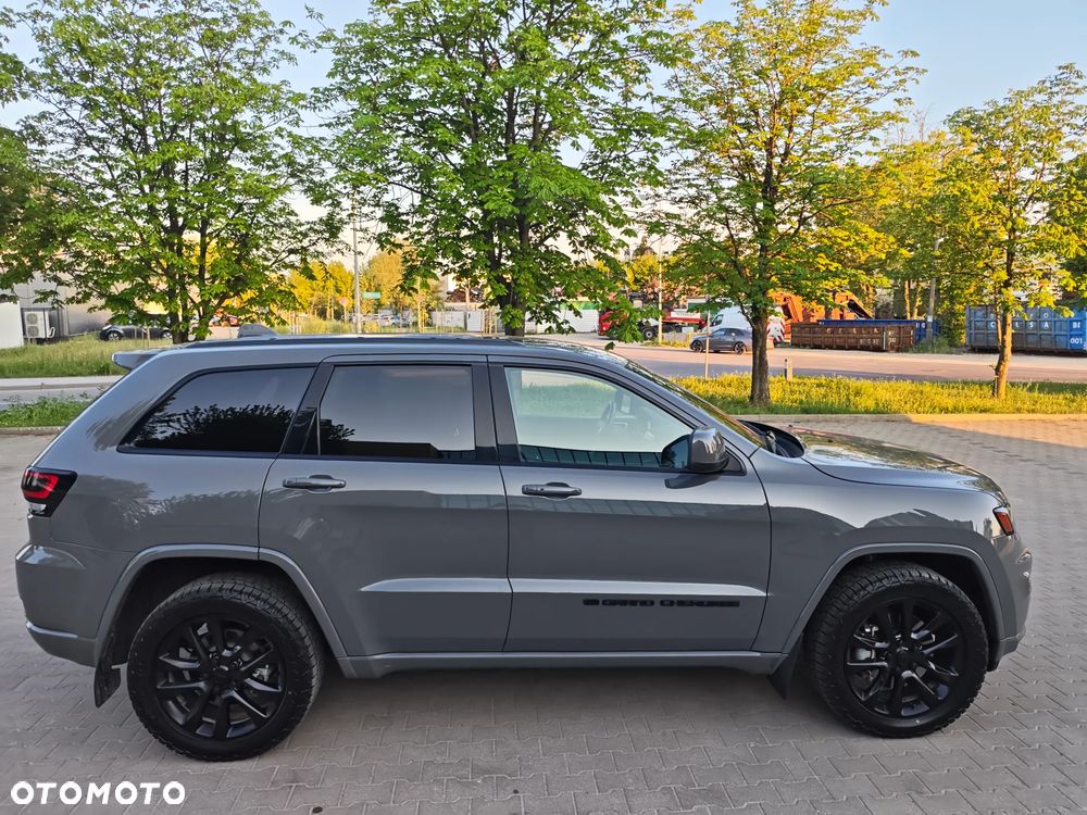 Jeep Grand Cherokee - 2