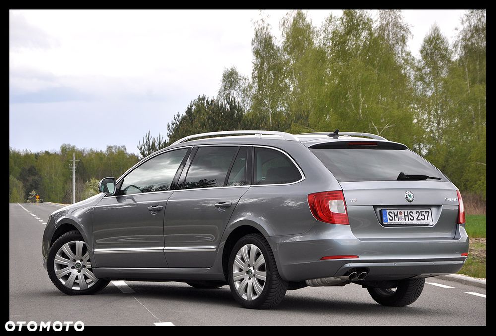 Skoda Superb 2.0 TDI Exclusive - 3