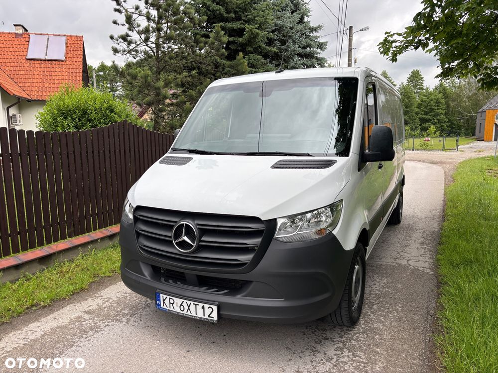 Mercedes-Benz Sprinter - 1