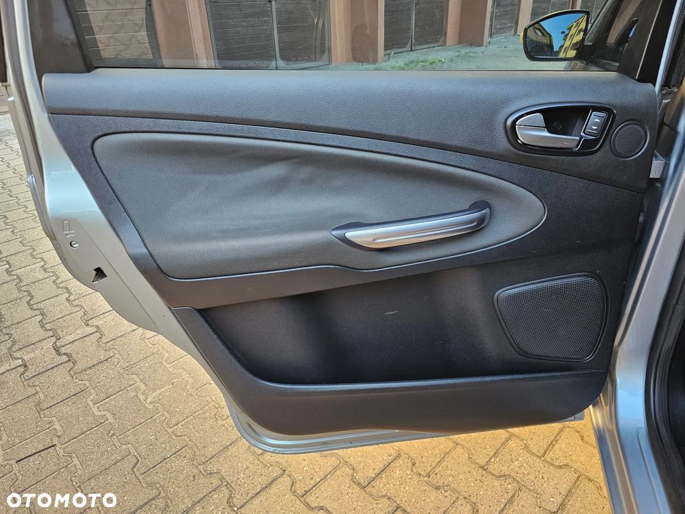 Ford S-Max 2.0 TDCi Titanium - 19