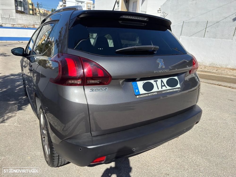 Peugeot 2008 2017 photo 3