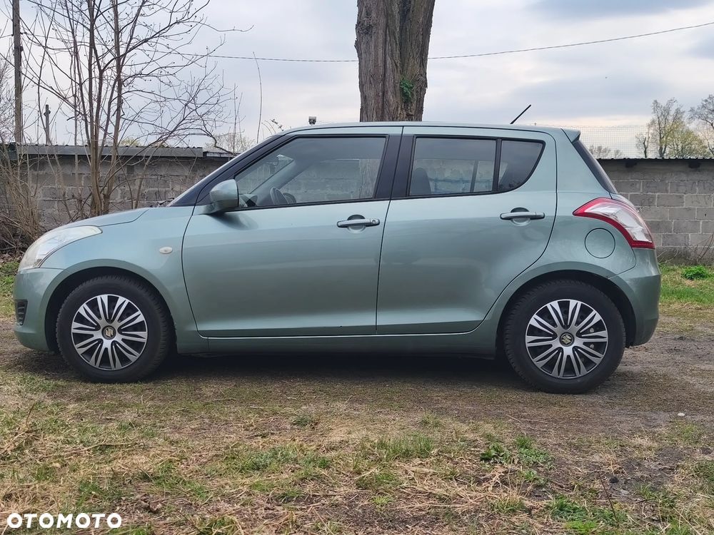 Suzuki Swift - 1