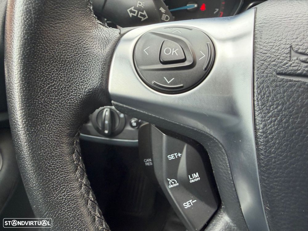 Ford C-Max 1.0 Ecoboost S&S Titanium - 33