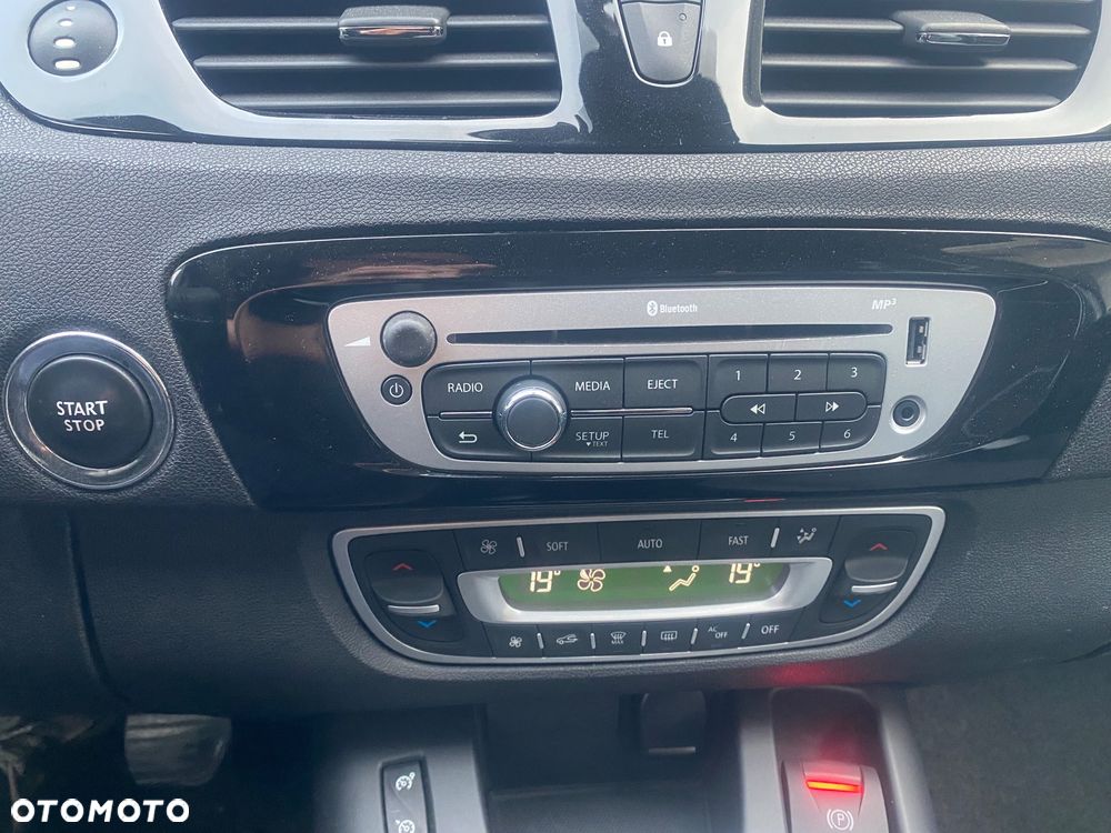 Renault Scenic ENERGY TCe 130 BOSE EDITION - 18