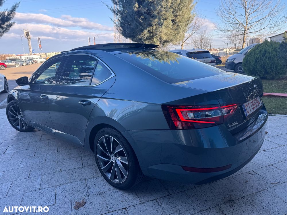 Skoda Superb 2.0 TDI DSG Premium Edition - 4