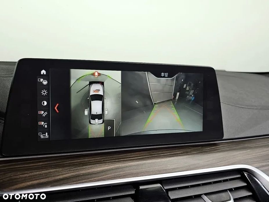 BMW Seria 5 530i xDrive M Sport Edition - 12
