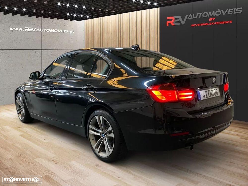 BMW 320 d Auto Line Sport - 4