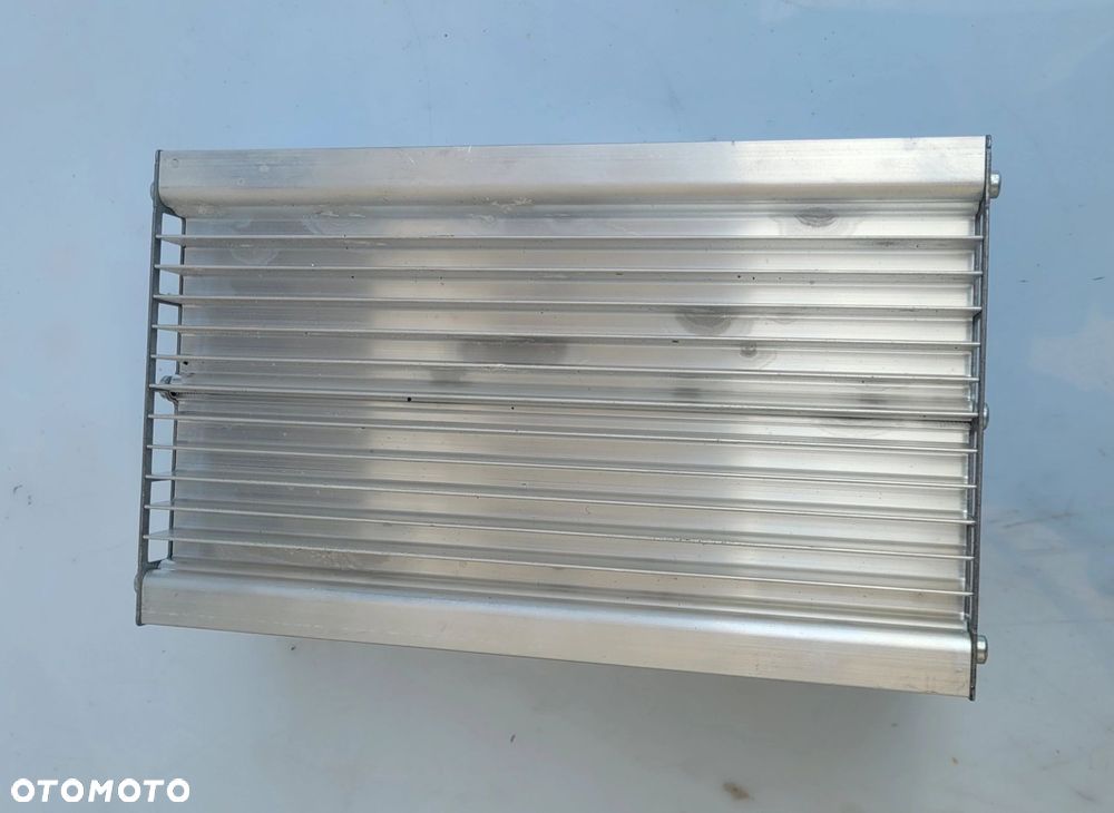 WZMACNIACZ SYSTEMU HIFI BMW F10 9266355 - 4