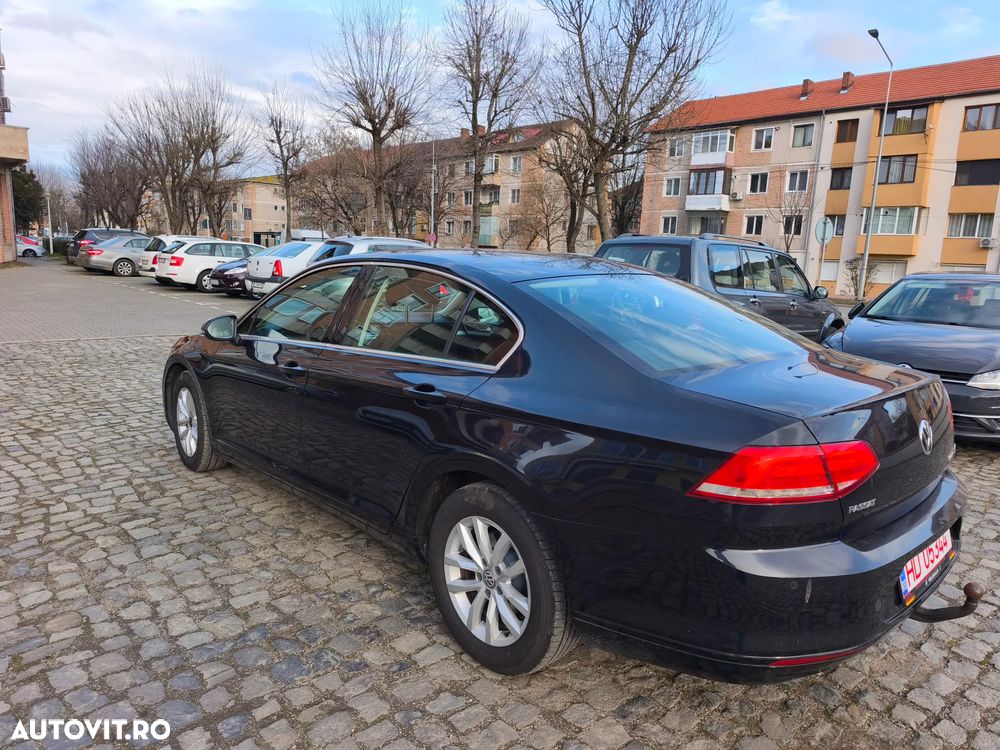 Volkswagen Passat 2.0 TDI (BlueMotion Technology) Highline - 6