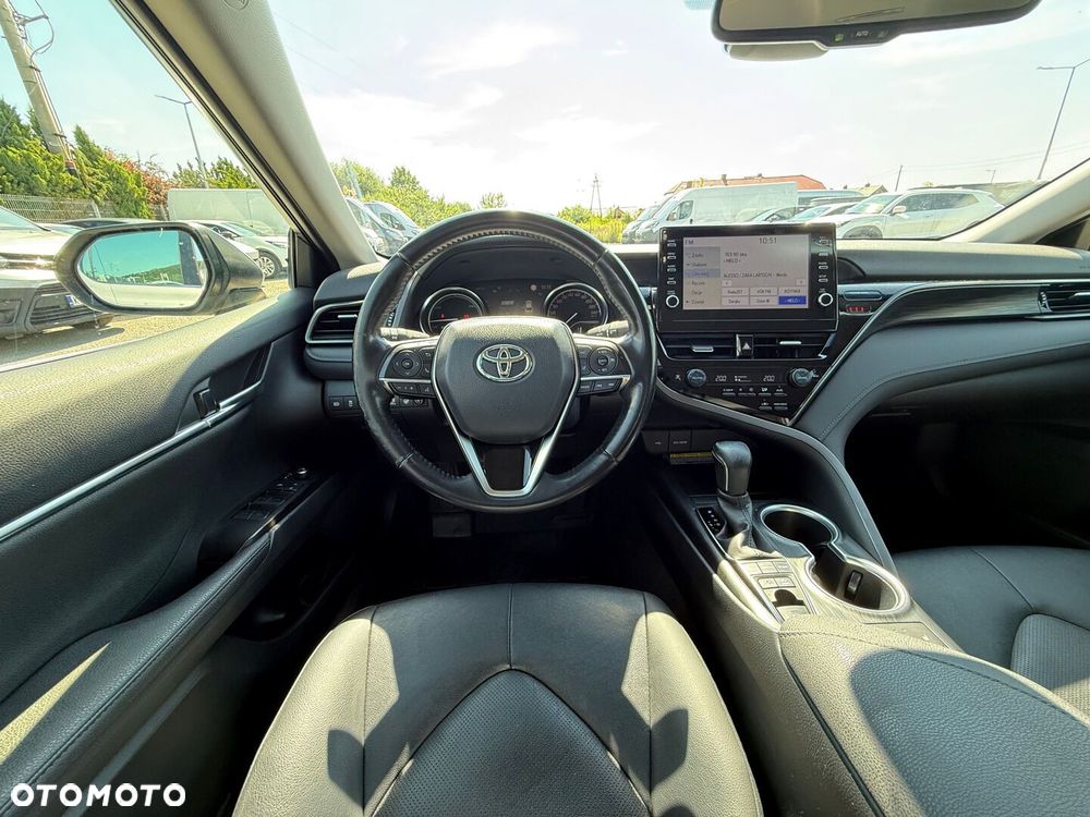 Toyota Camry 2.5 Hybrid Executive CVT - 29