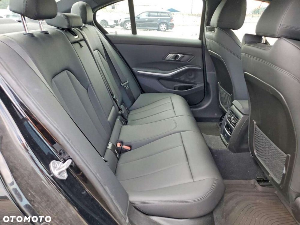 BMW Seria 3 - 10