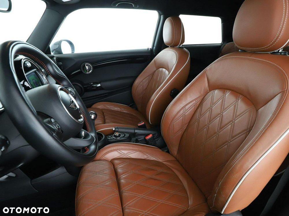 MINI John Cooper Works Standard - 13