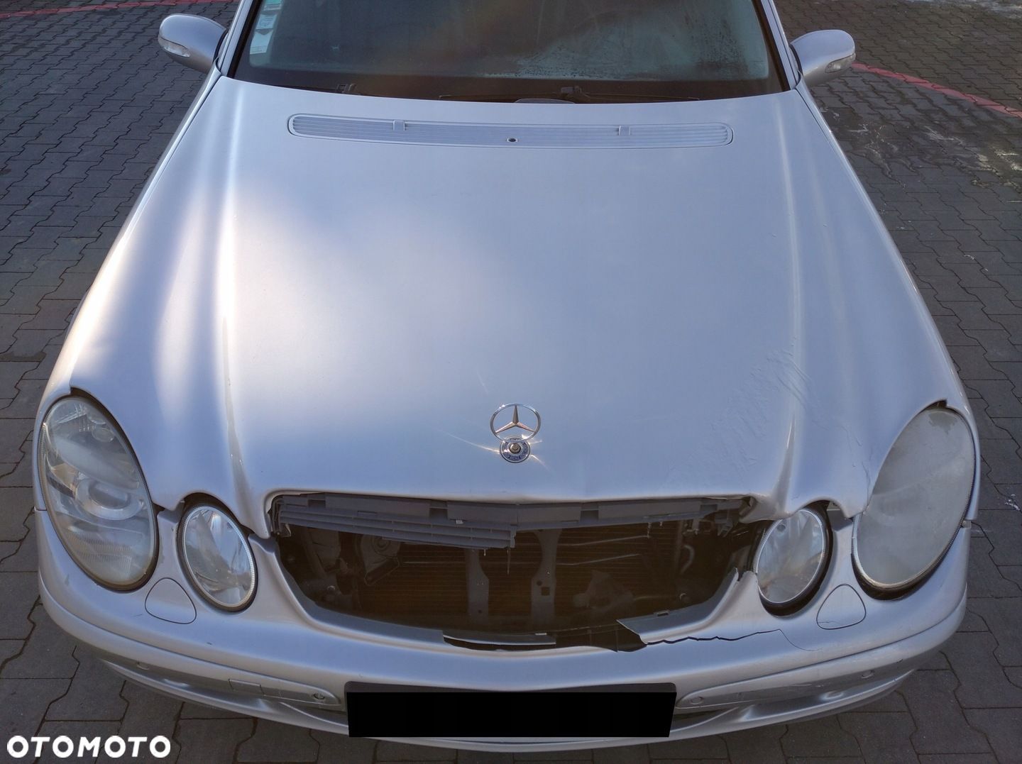 MERCEDES E-KLASA W211 MASKA POKRYWA SILNIKA C744 - 1